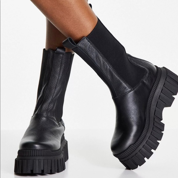 SOLD - ASOS DESIGN Addison premium chunky leather chelsea boots in black - Picture 8 of 8
